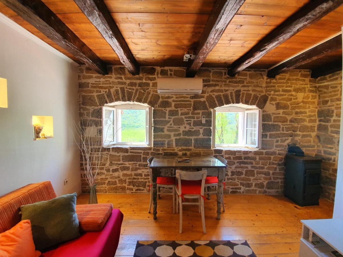 Casa Leonarda, Old Authentic Istrian Stone House Near Motovun, Central Istria Zamask Buitenkant foto