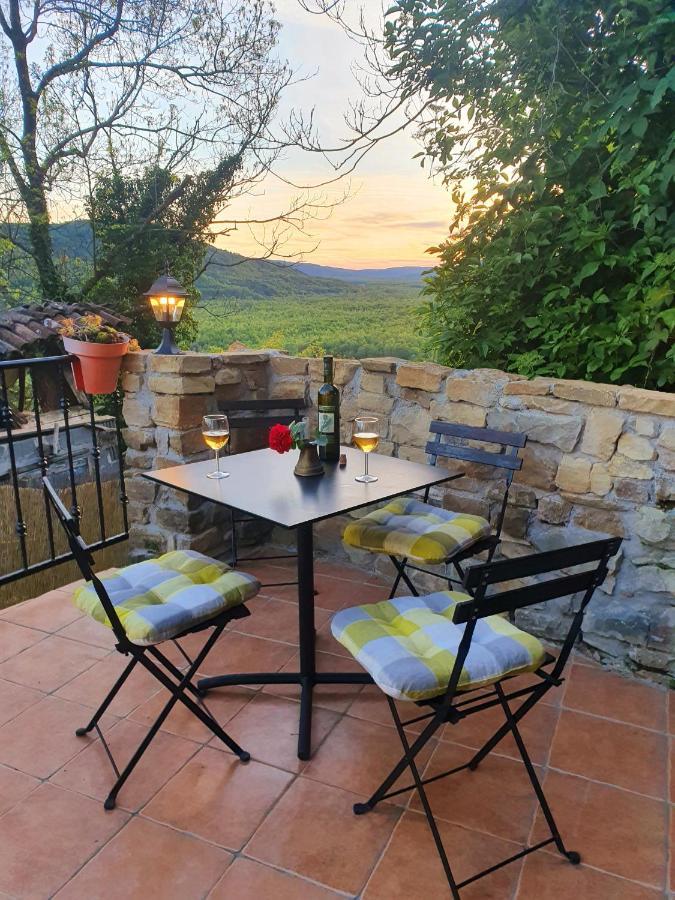 Casa Leonarda, Old Authentic Istrian Stone House Near Motovun, Central Istria Zamask Buitenkant foto