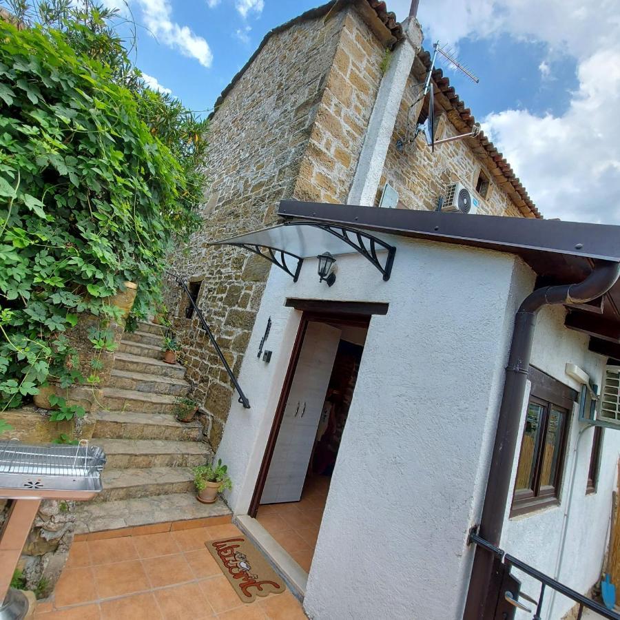 Casa Leonarda, Old Authentic Istrian Stone House Near Motovun, Central Istria Zamask Buitenkant foto